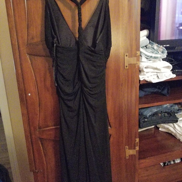 Dres - Picture 3 of 3